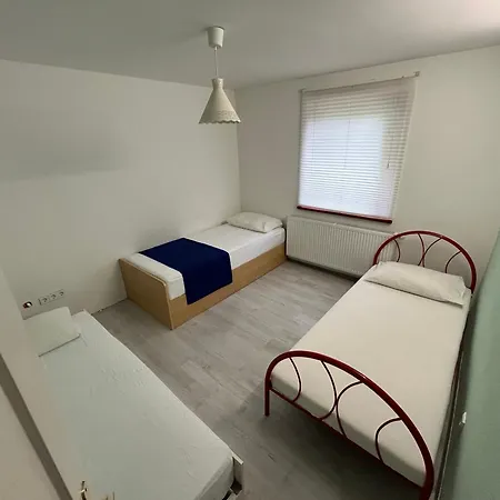 Schoenes Reihenhaus In Offenburg Fuer Bis Zu 8 Personen